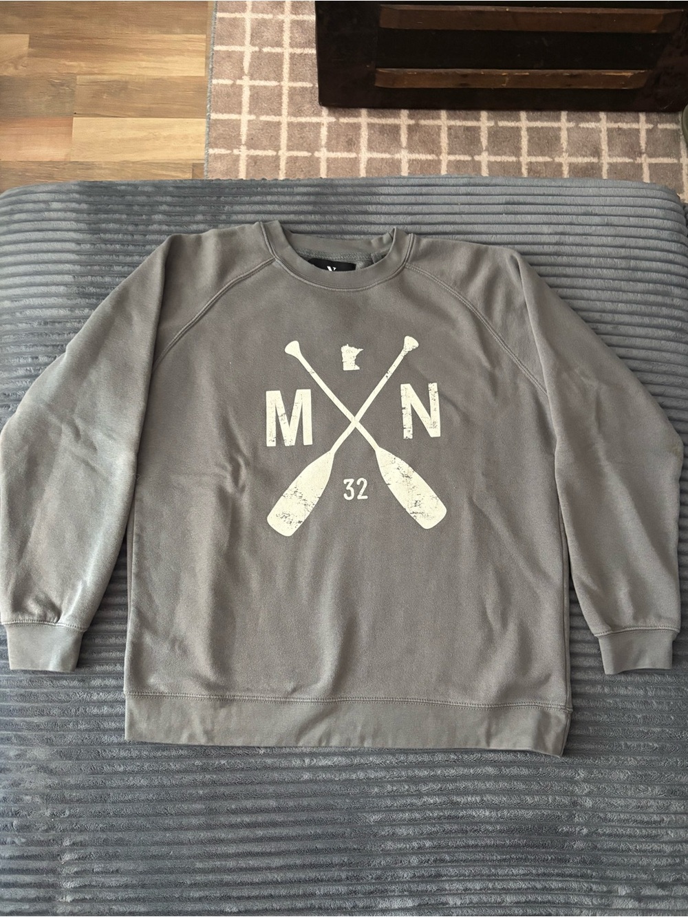 Men's Gray MN Graphic Crewneck Sweatshirt